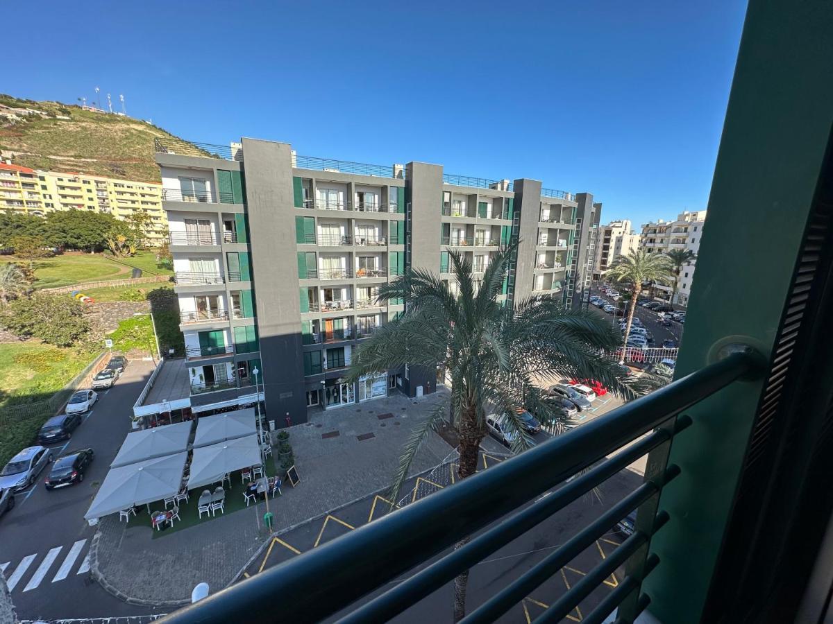 Plaza Near Forum Madeira - For Rent Apartment