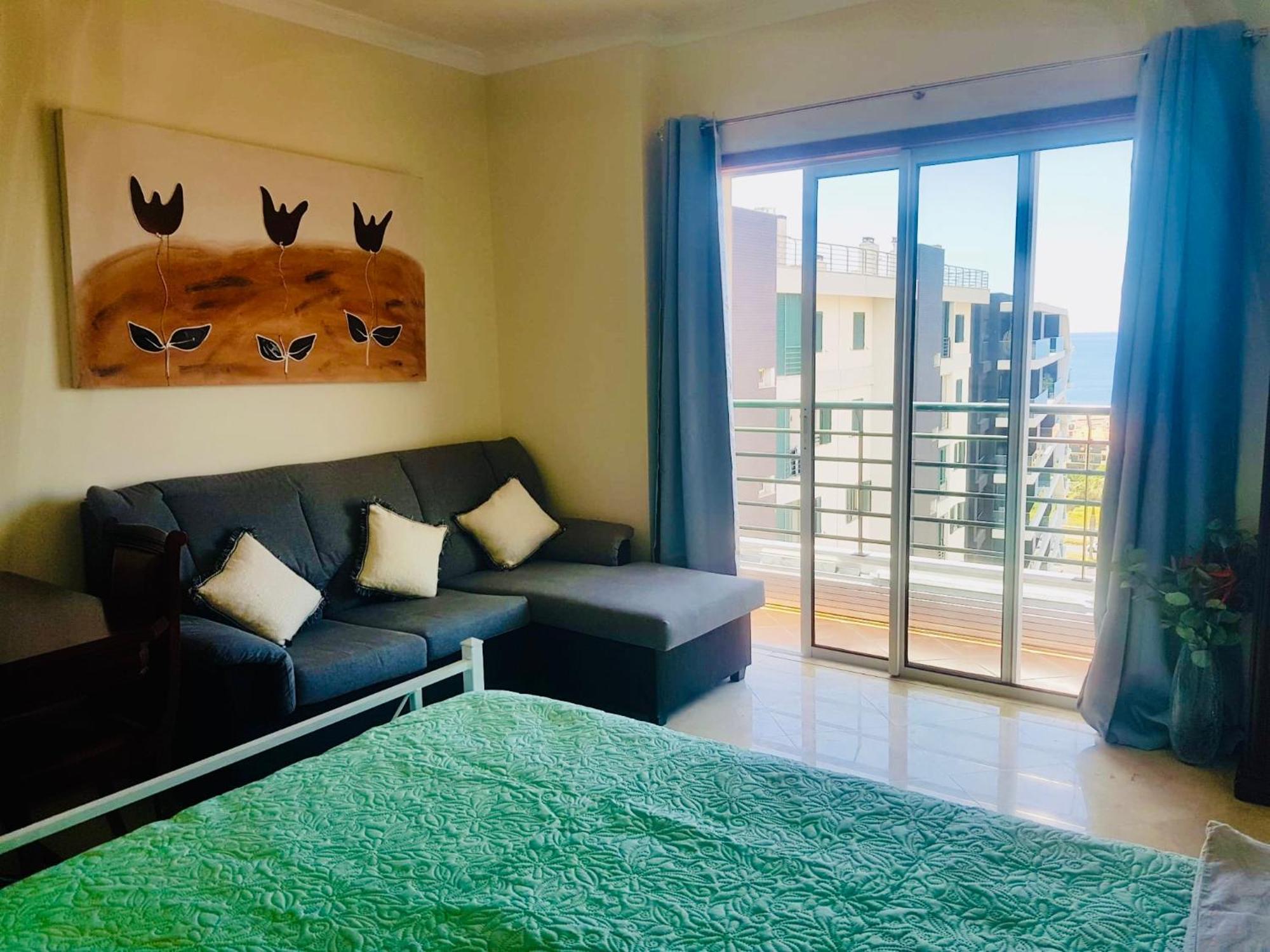 Apartment Plaza Near Forum Madeira - For Rent Funchal (Madeira)