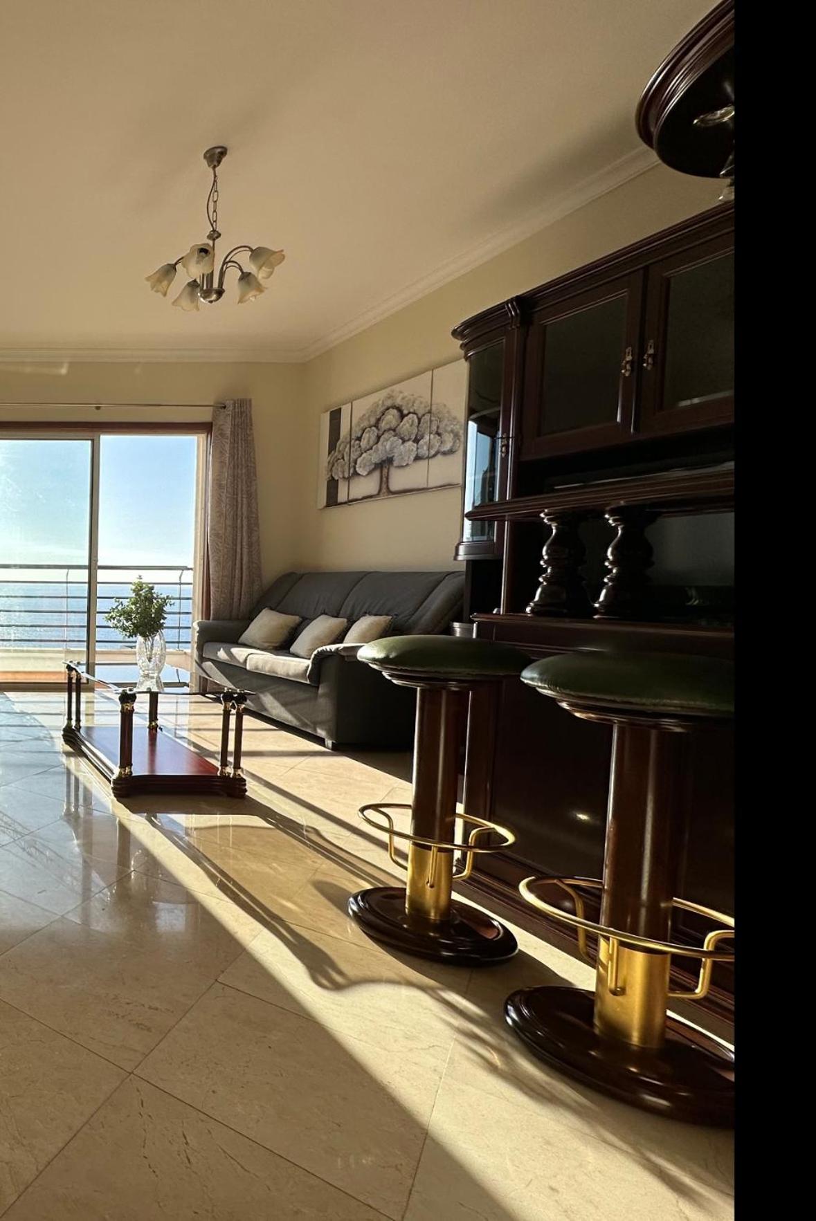 Apartment Plaza Near Forum Madeira - For Rent *